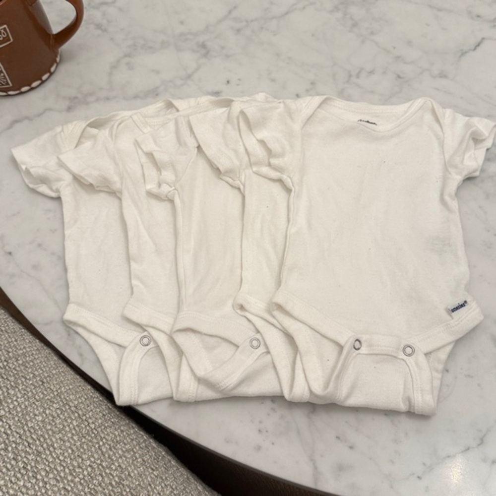 Gerber Baby Onesies 5 Pack White Newborn Short Sleeve Bodysuits Bundle